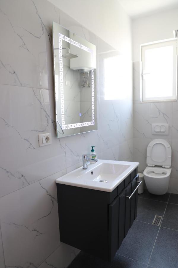 Daniel City Center Apartment Berat Exterior photo